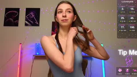 Snapshot of not_yourtoy chatting on 01-28-25, 02:21 Hello My name is Helene NTMU Finger up if u like what u see online show from 01-28-25, 02:21