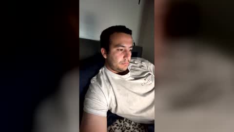 notmeantforeggs online show from 05-01-26, 04:39