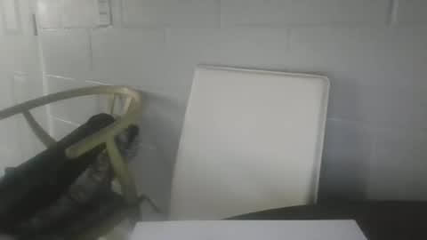 notmedesigned online show from 05-11-26, 06:27