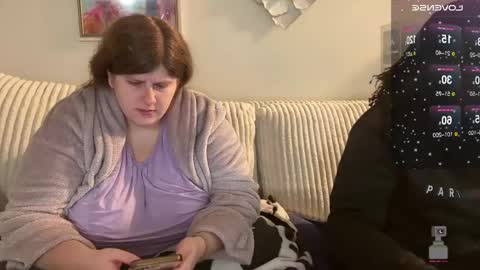 Snapshot of noturbabymoms chatting on 12-23-24, 10:10 NotUrBabyMoms online show from 12-23-24, 10:10