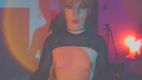 Snapshot of notyourfemboi chatting on 04-30-26, 09:08 Lucy online show from 04-30-26, 09:08