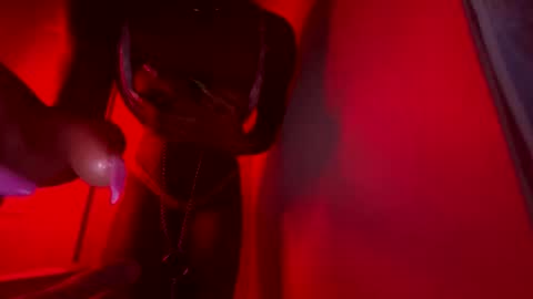 notyourkitty00 online show from 10-21-25, 12:00