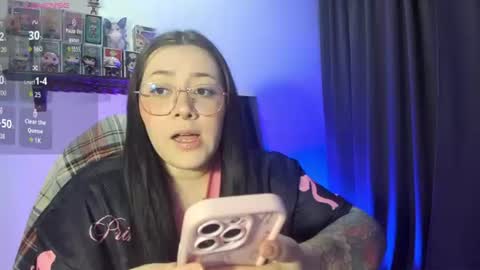 Snapshot of nova_gara chatting on 07-13-26, 01:52 s online show from 07-13-26, 01:52