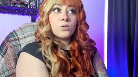 Snapshot of nova_gara chatting on 07-24-26, 11:19 s online show from 07-24-26, 11:19