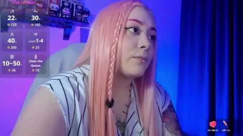 Snapshot of nova_gara chatting on 07-30-26, 01:15 s online show from 07-30-26, 01:15