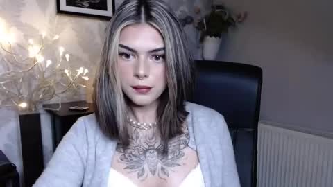 Snapshot of nova_sin chatting on 09-18-25, 05:09 Nova online show from 09-18-25, 05:09