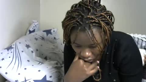 Snapshot of novaah chatting on 09-27-25, 10:20 novaah online show from 09-27-25, 10:20