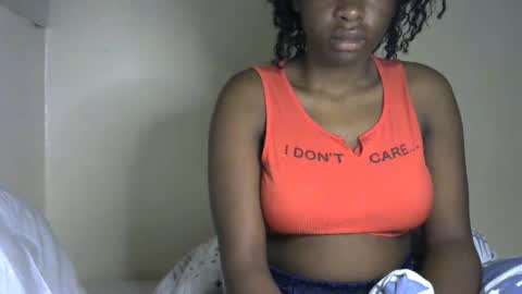 Snapshot of novaah chatting on 10-13-25, 01:49 novaah online show from 10-13-25, 01:49