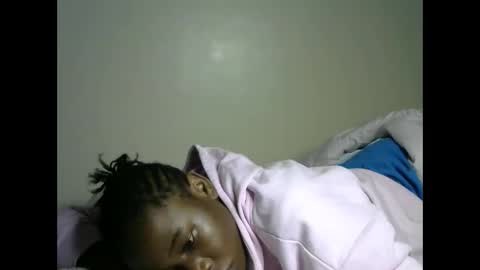 Snapshot of novaah chatting on 12-14-25, 01:33 novaah online show from 12-14-25, 01:33