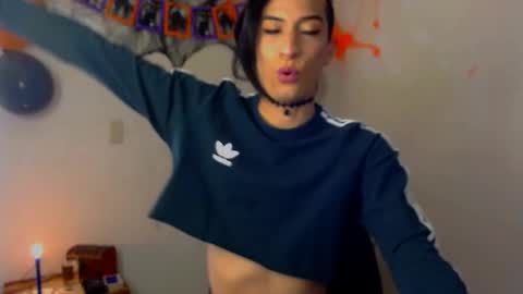 Nova...  online show from 10-12-25, 03:33