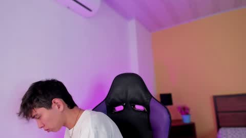 NovayBrian online show from 12-29-24, 04:38