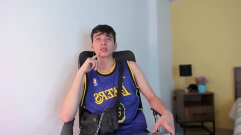 NovayBrian online show from 12-30-24, 04:31
