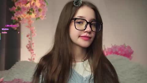 Snapshot of now_you_know chatting on 11-08-25, 01:06 Dina online show from 11-08-25, 01:06