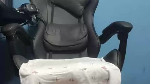 nowandimmediately online show from 12-17-25, 03:34