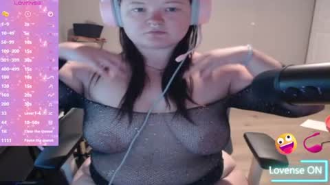 nowitsCynder online show from 05-01-26, 01:16