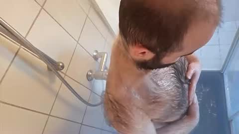 Snapshot of nudechiller chatting on 04-22-26, 10:28 Vinz... online show from 04-22-26, 10:28
