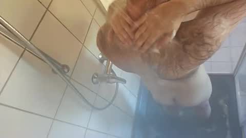 Snapshot of nudechiller chatting on 04-29-26, 03:27 Vinz... online show from 04-29-26, 03:27