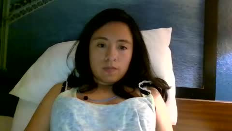 Snapshot of nudecosmetics chatting on 10-24-25, 09:06 Gigi Bloom online show from 10-24-25, 09:06