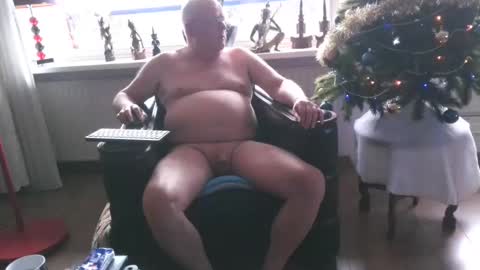 Nudejohn online show from 12-31-24, 11:09