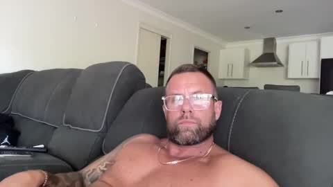 Snapshot of nudemoto chatting on 12-18-25, 11:33 nudemoto online show from 12-18-25, 11:33