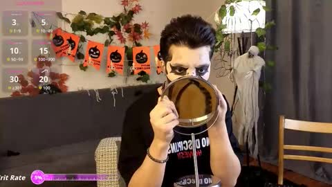 Maks online show from 10-31-25, 09:43