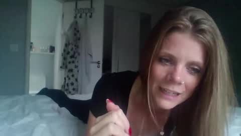 Alice  Nudgeman online show from 10-09-25, 08:12