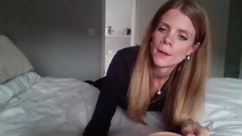 Alice  Nudgeman online show from 10-13-25, 08:25