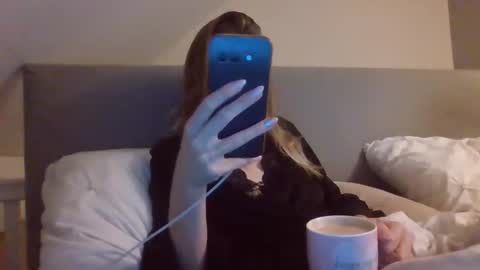 Alice  Nudgeman online show from 10-28-25, 06:06