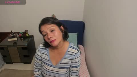 nuit_rose online show from 12-05-25, 02:42