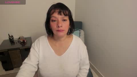 nuit_rose online show from 01-16-26, 02:37