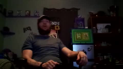 Snapshot of number1dad_ chatting on 02-12-25, 01:30 Awwwww Hey Sweetie Pies. Welcome To The Sweetie Pie Lounge. Enjoy The Dad-Cast. SweetCorny Fun-loving Dad Talk. online show from 02-12-25, 01:30