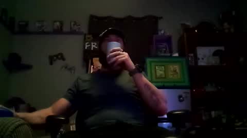 Snapshot of number1dad_ chatting on 02-15-25, 05:19 Awwwww Hey Sweetie Pies. Welcome To The Sweetie Pie Lounge. Enjoy The Dad-Cast. SweetCorny Fun-loving Dad Talk. online show from 02-15-25, 05:19