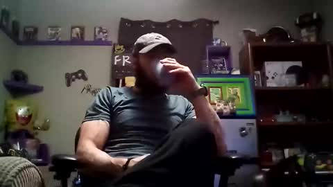 Snapshot of number1dad_ chatting on 03-01-25, 10:31 Awwwww Hey Sweetie Pies. Welcome To The Sweetie Pie Lounge. Enjoy The Dad-Cast. SweetCorny Fun-loving Dad Talk. online show from 03-01-25, 10:31