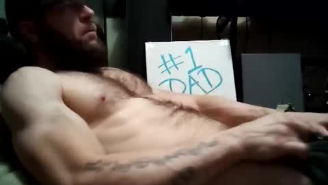 Snapshot of number1dad_ chatting on 03-10-25, 04:07 Awwwww Hey Sweetie Pies. Welcome To The Sweetie Pie Lounge. Enjoy The Dad-Cast. SweetCorny Fun-loving Dad Talk. online show from 03-10-25, 04:07