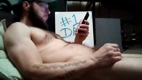 Snapshot of number1dad_ chatting on 03-11-25, 04:21 Awwwww Hey Sweetie Pies. Welcome To The Sweetie Pie Lounge. Enjoy The Dad-Cast. SweetCorny Fun-loving Dad Talk. online show from 03-11-25, 04:21