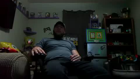 Snapshot of number1dad_ chatting on 10-11-25, 03:28 Awwwww Hey Sweetie Pies. Welcome To The Sweetie Pie Lounge. Enjoy The Dad-Cast. SweetCorny Fun-loving Dad Talk. online show from 10-11-25, 03:28