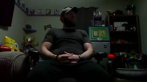 Snapshot of number1dad_ chatting on 11-06-25, 03:18 Awwwww Hey Sweetie Pies. Welcome To The Sweetie Pie Lounge. Enjoy The Dad-Cast. SweetCorny Fun-loving Dad Talk. online show from 11-06-25, 03:18