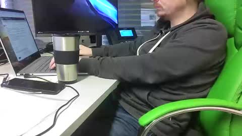 Snapshot of numlove chatting on 12-17-24, 10:12 Slave for Mistress and Master online show from 12-17-24, 10:12