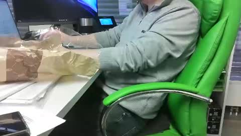 Snapshot of numlove chatting on 02-06-25, 11:32 Slave for Mistress and Master online show from 02-06-25, 11:32