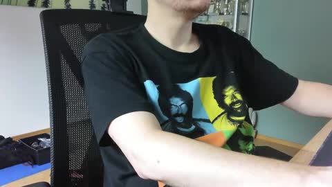 Snapshot of numlove chatting on 10-12-25, 08:35 Slave for Mistress and Master online show from 10-12-25, 08:35