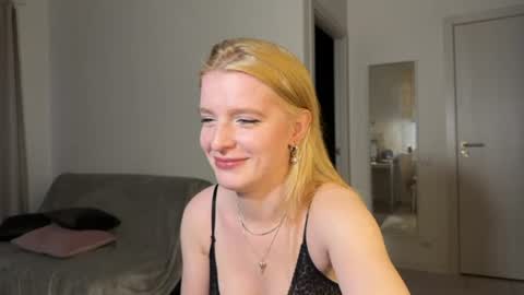 nura_foxx online show from 06-28-26, 12:38