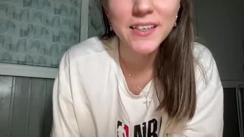 Ema online show from 02-17-26, 08:48