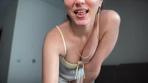Ema online show from 06-27-26, 12:22