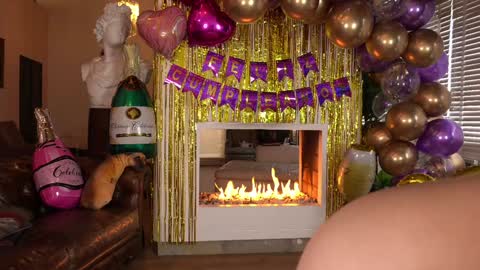 Nury Forero online show from 01-15-25, 08:48