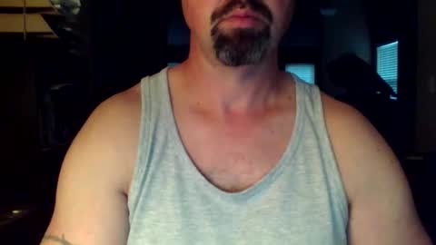 nvrenuff1979 online show from 12-01-25, 12:32