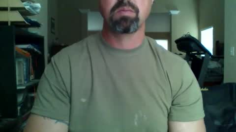 Snapshot of nvrenuff1979 chatting on 03-25-26, 07:31 nvrenuff1979 online show from 03-25-26, 07:31