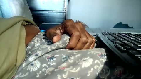 KN online show from 10-15-25, 05:24