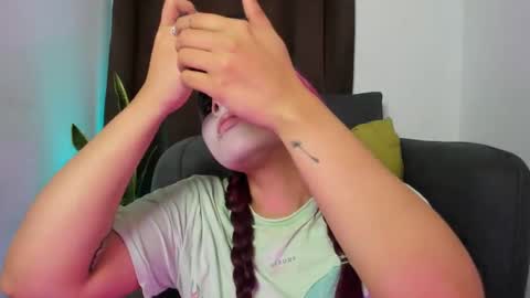 Nia online show from 10-01-25, 11:22