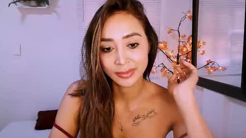 Nycole online show from 11-25-25, 07:36