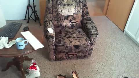 Snapshot of nyloniasau chatting on 03-18-26, 06:27 Strumpfhose online show from 03-18-26, 06:27